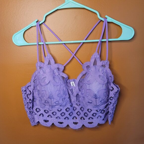 Zenana Lilac Crochet Lace Bralette with Bra Pads - Picture 2 of 5